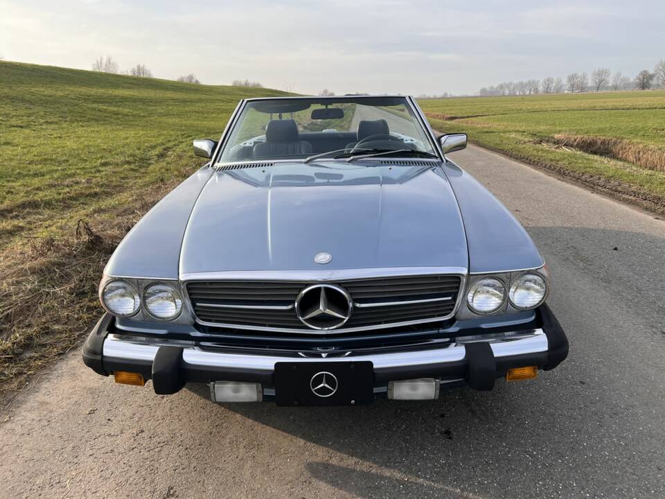 Image 3/8 of Mercedes-Benz 560 SL (1987)