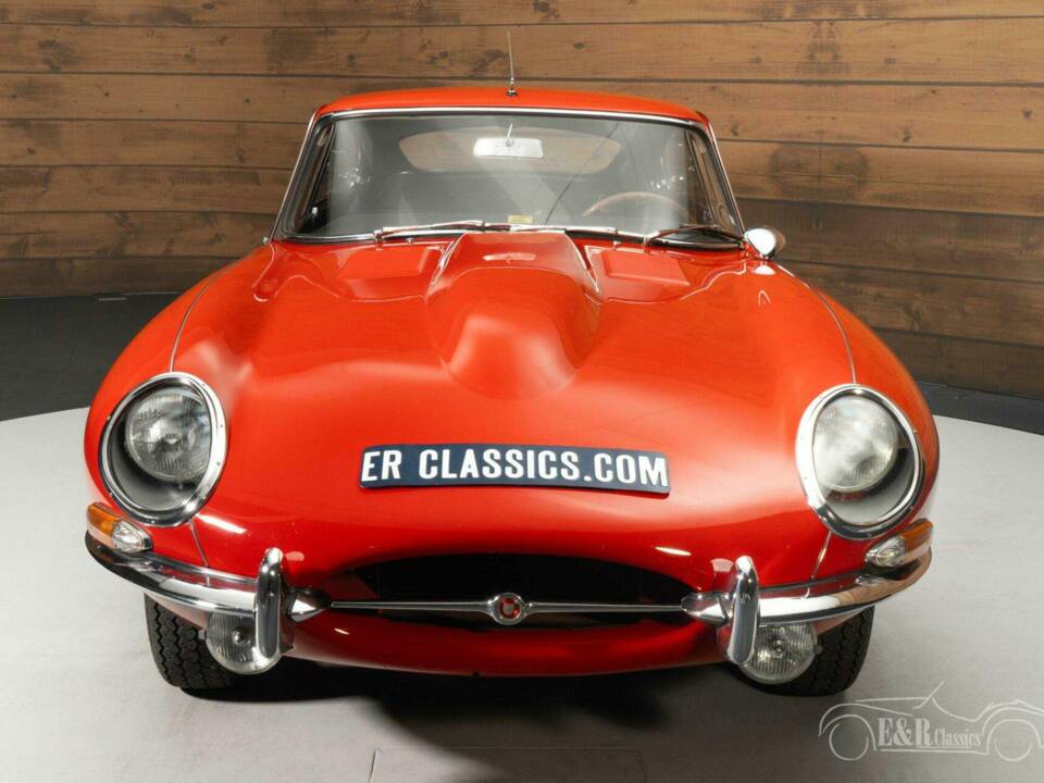 Image 5/19 of Jaguar E-Type 4.2 (1965)