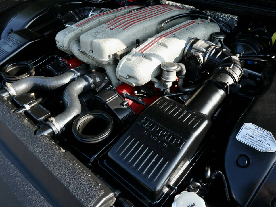 Image 42/50 of Ferrari 575M Maranello (2004)