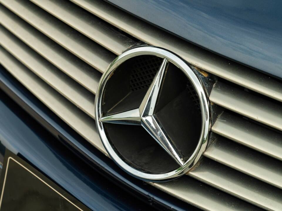 Image 26/50 de Mercedes-Benz SL 500 (1998)