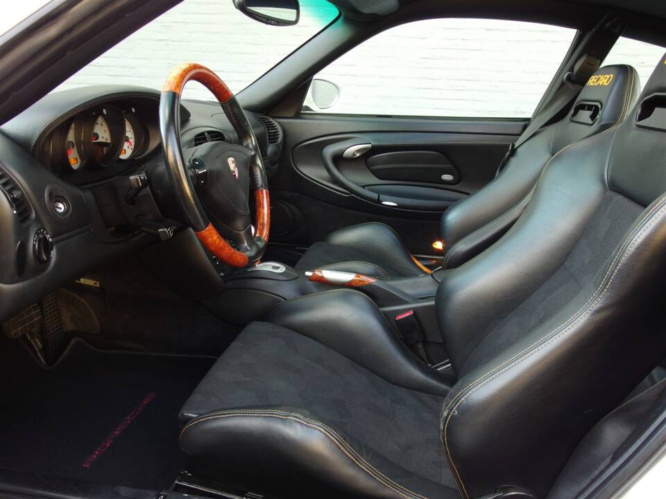 Bild 59/99 von Porsche 911 Turbo (2004)