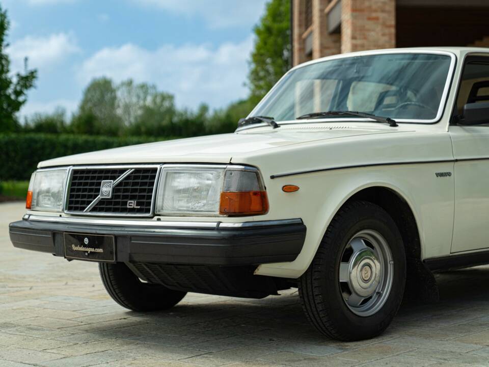 Bild 24/50 von Volvo 240 Diesel (1982)