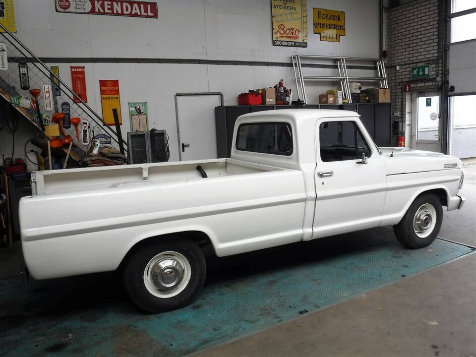 Image 40/41 of Ford F-250 (1967)