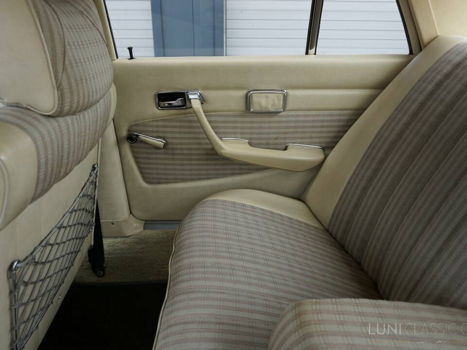 Bild 47/71 von Mercedes-Benz 280 S (1973)