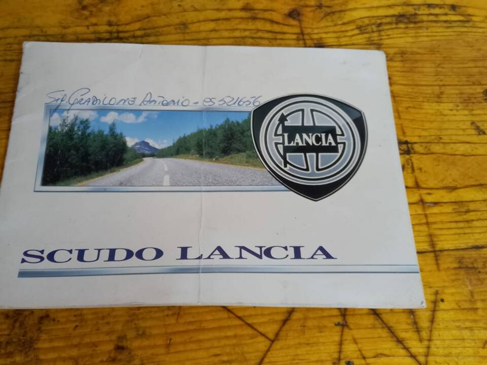 Bild 40/55 von Lancia Delta HF Integrale (1992)