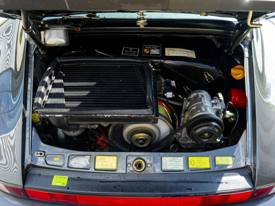 Imagen 28/33 de Porsche 911 Turbo 3.3 (1989)