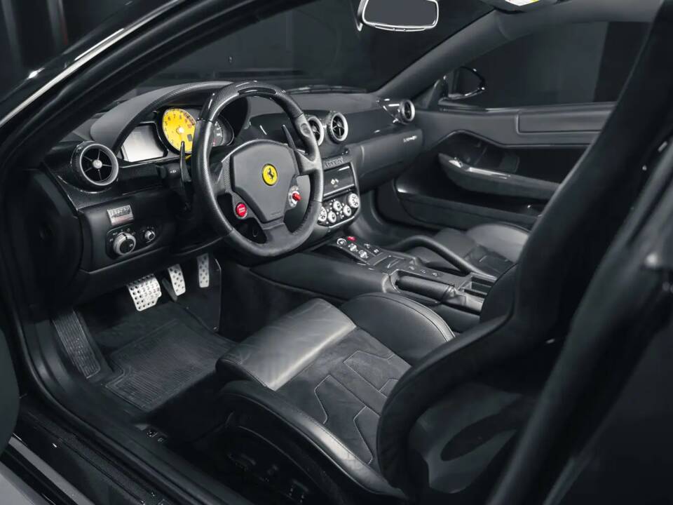 Image 13/14 of Ferrari 599 GTB Fiorano (2011)