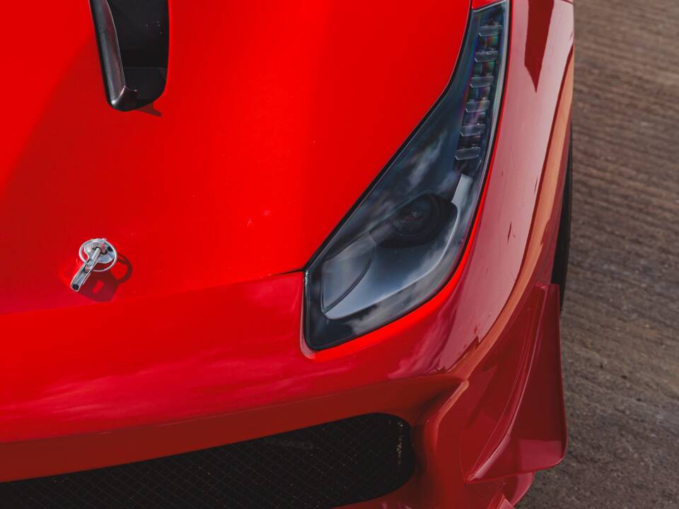 Bild 19/50 von Ferrari 488 Challenge (2017)