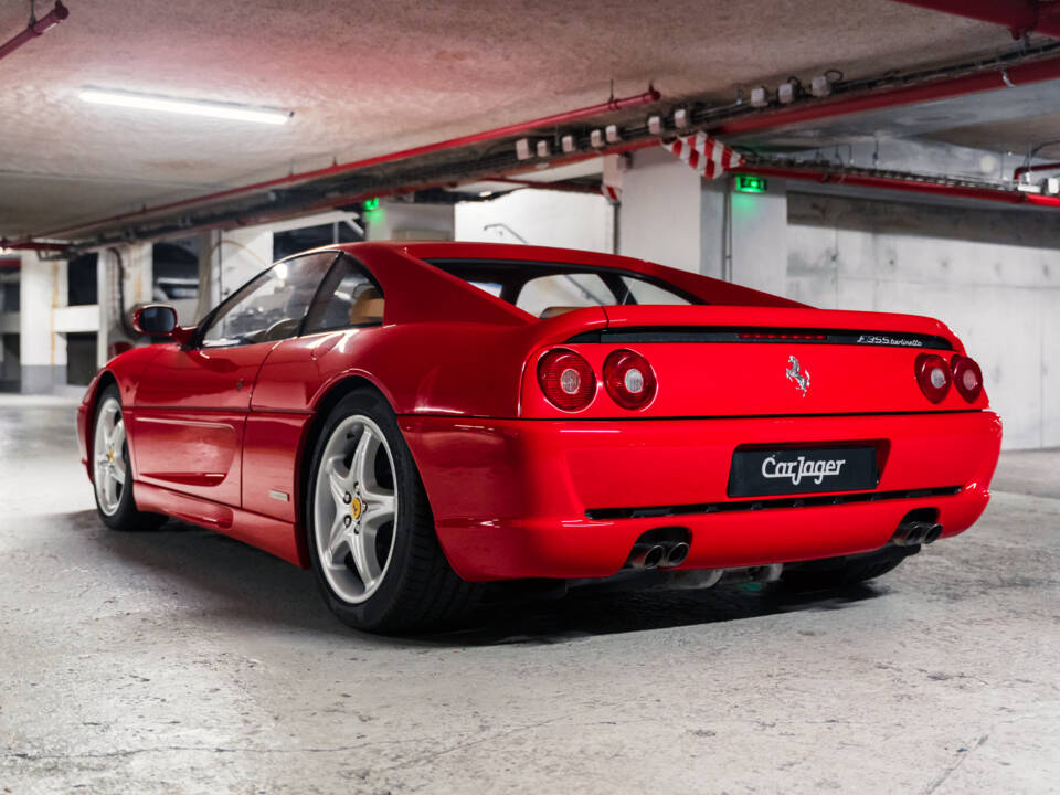 Afbeelding 2/46 van Ferrari F 355 Berlinetta (1997)
