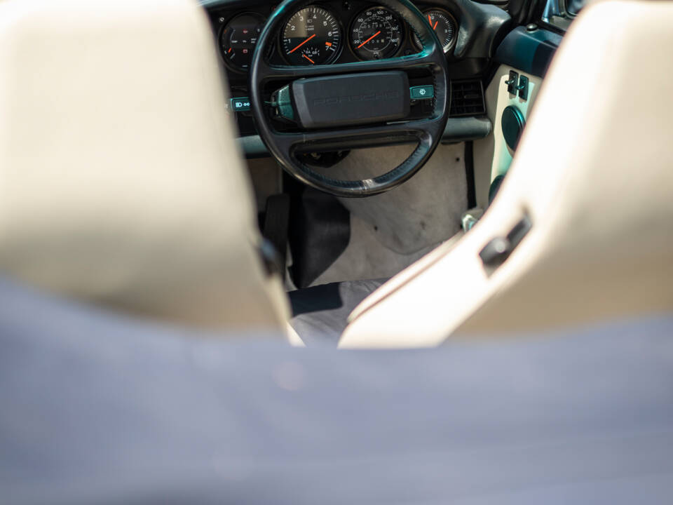 Bild 26/44 von Porsche 911 Turbo 3.3 (1989)