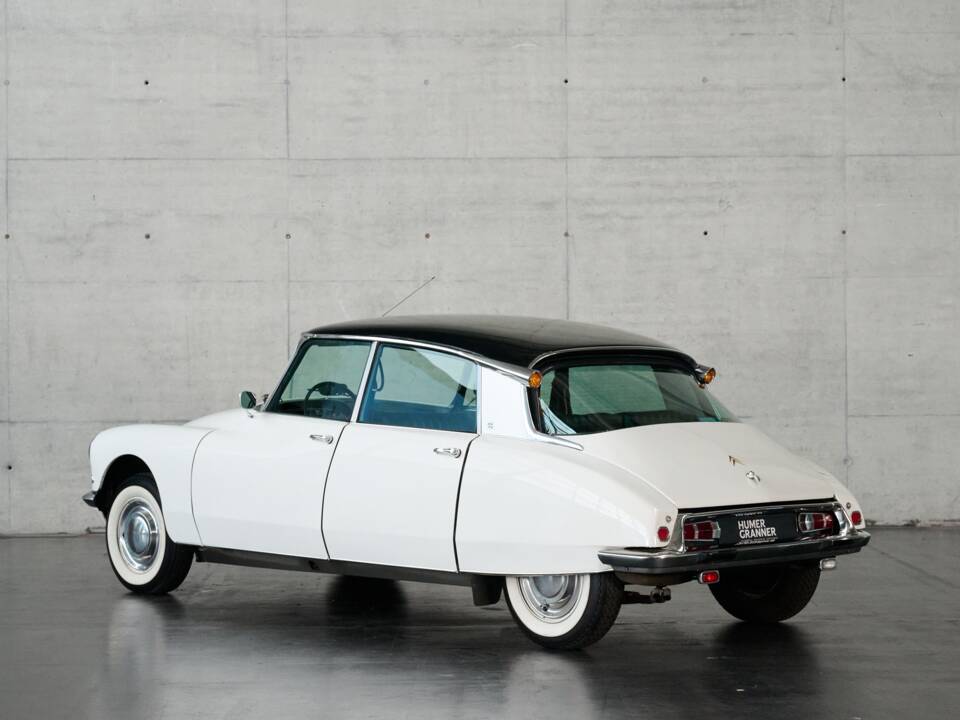 Bild 17/50 von Citroën DS 21 Pallas (1966)