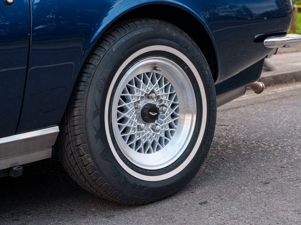 Image 13/26 of Aston Martin V8 EFi Volante (1986)