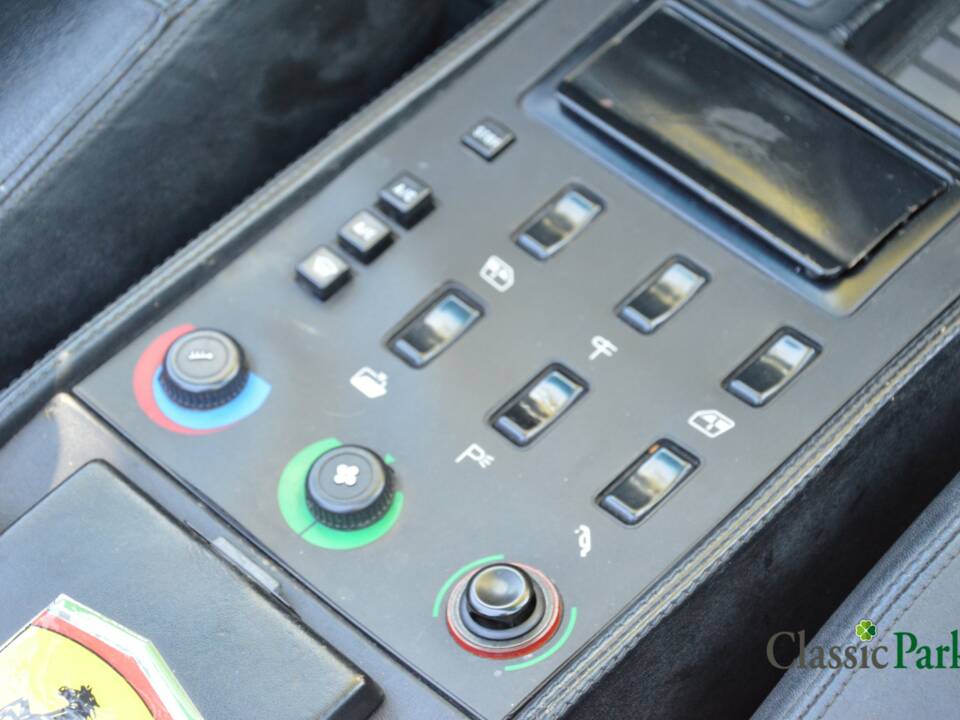 Bild 47/50 von Ferrari Mondial 3.2 (1987)