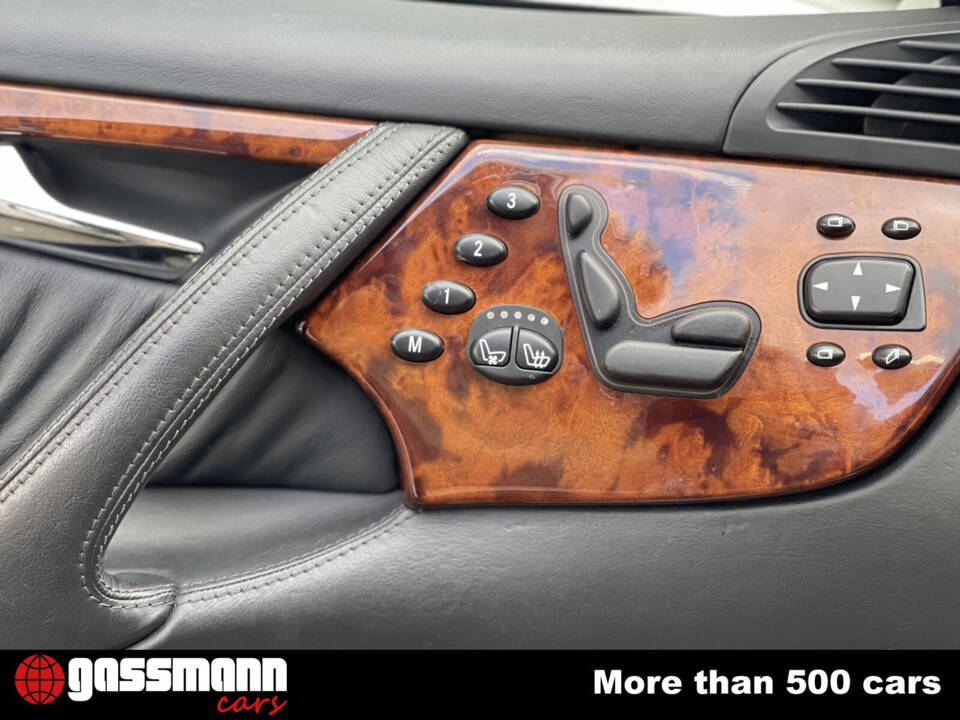 Immagine 13/15 di Mercedes-Benz CL 600 (2002)