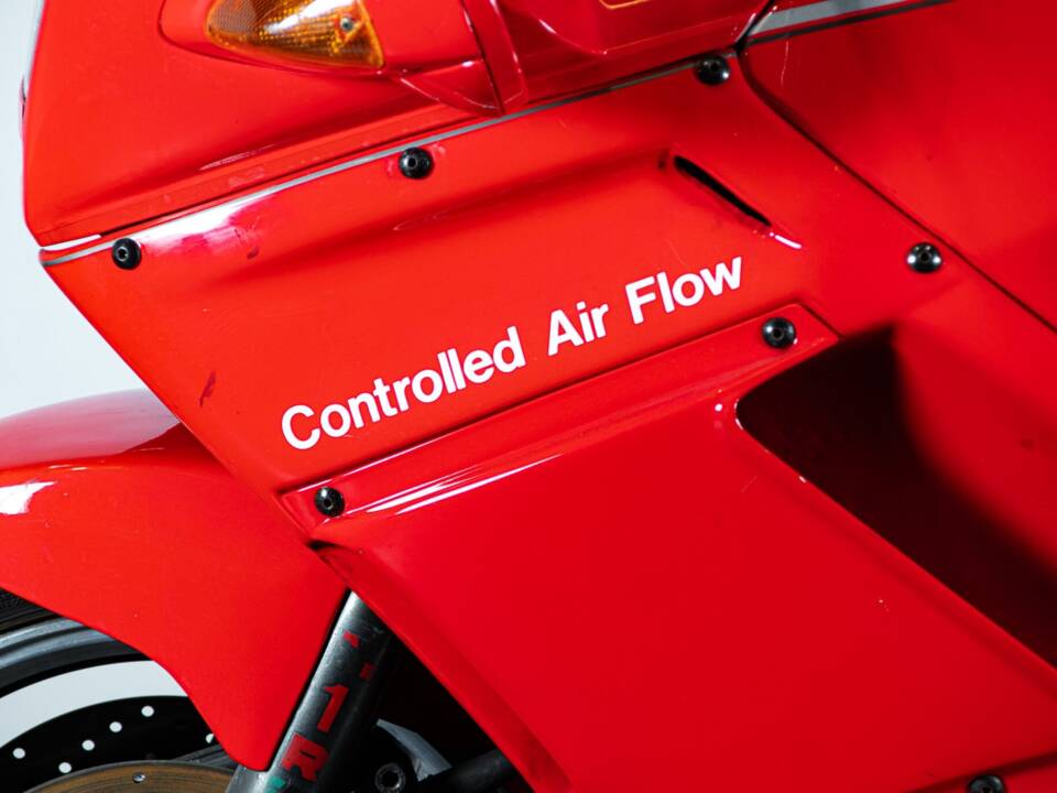 Image 23/50 of Ducati 750 Paso (1987)