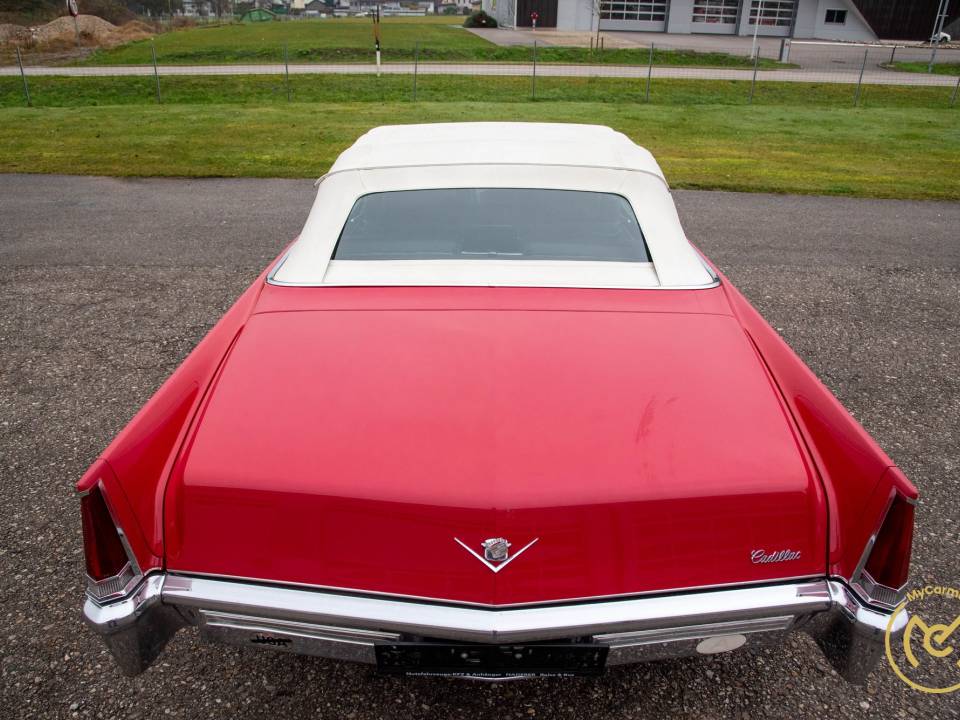 Image 9/20 of Cadillac DeVille Convertible (1969)
