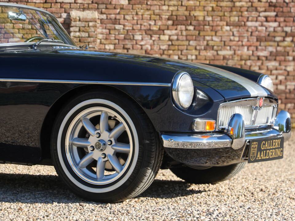 Image 47/50 de MG MGB (1966)