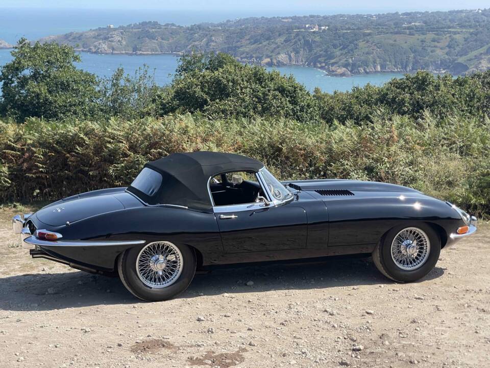 Afbeelding 2/12 van Jaguar E-Type 4.2 (1965)