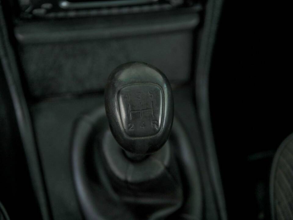 Image 20/50 of Mercedes-Benz 230 TE (1984)