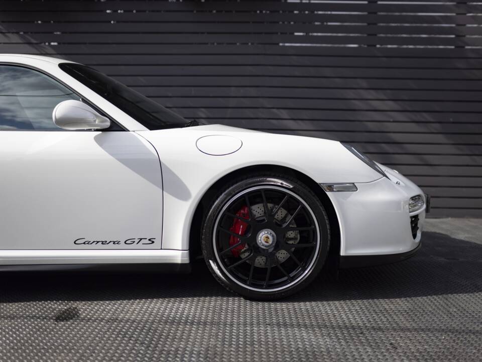 Immagine 15/25 di Porsche 911 Carrera GTS (2011)