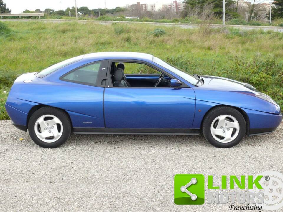 Immagine 5/10 di FIAT Coupé 1.8 16V (1996)