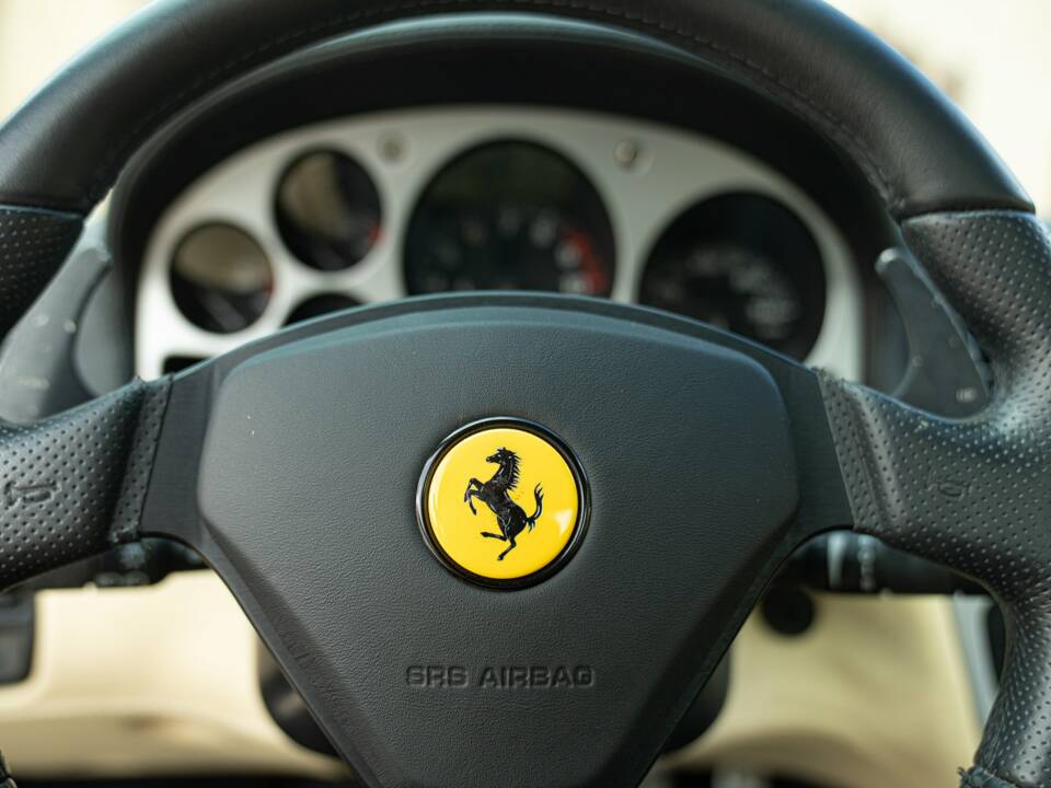 Image 41/50 of Ferrari 360 Modena (1999)