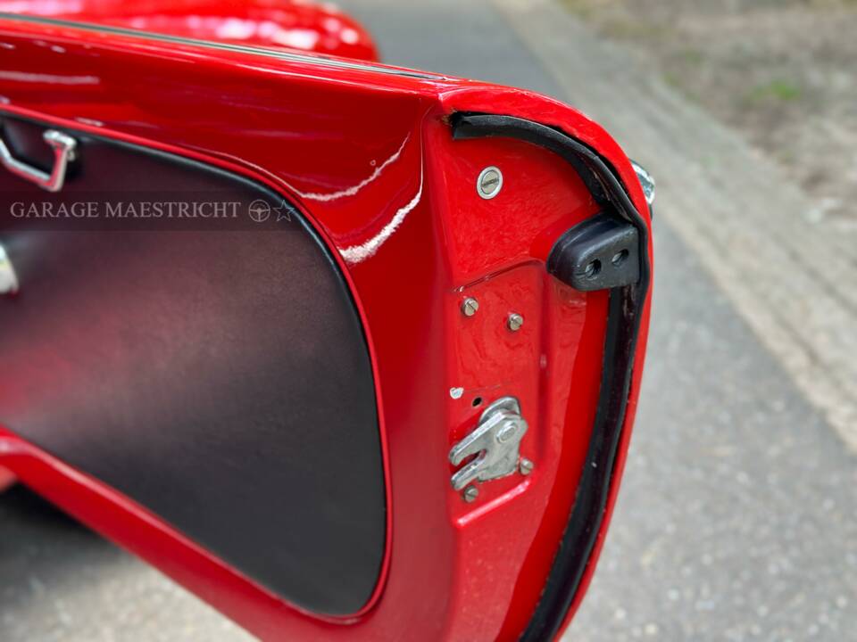 Afbeelding 25/100 van Alfa Romeo Giulietta Spider (1957)
