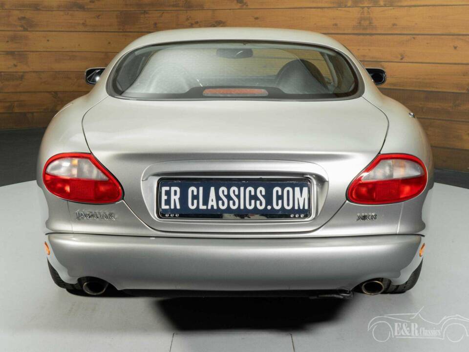 Bild 14/19 von Jaguar XK8 4.0 (2000)