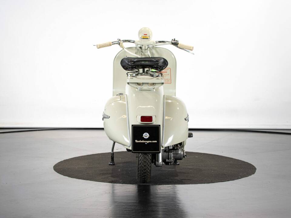 Bild 3/50 von Piaggio Vespa 150 "Struzzo" VL (1955)