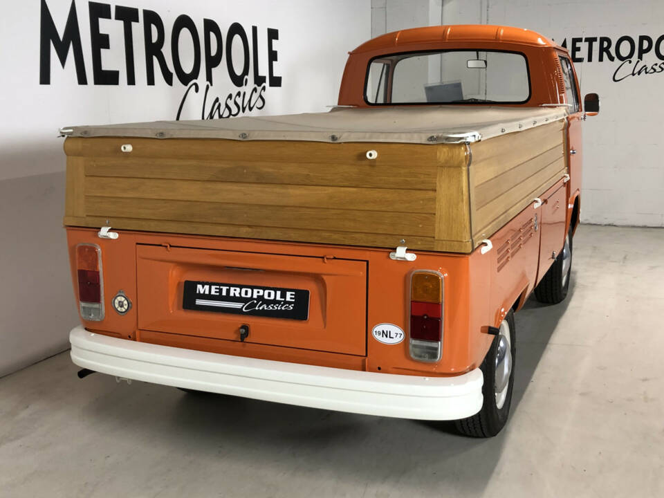 Bild 8/20 von Volkswagen T2b Pritsche (1977)