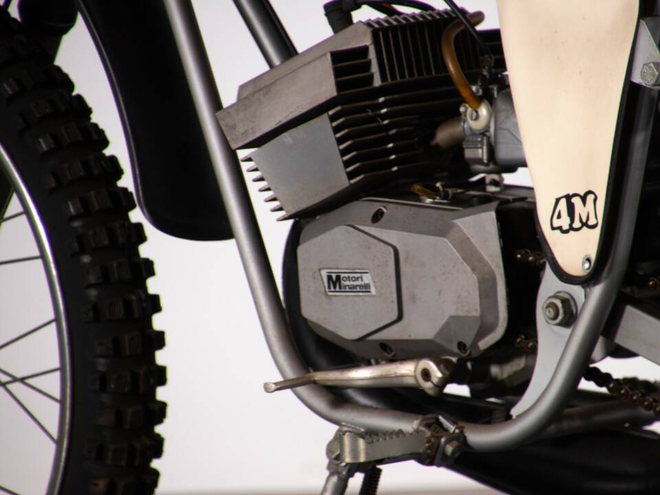 Imagen 13/19 de Intramotor Gloria 50 (1976)