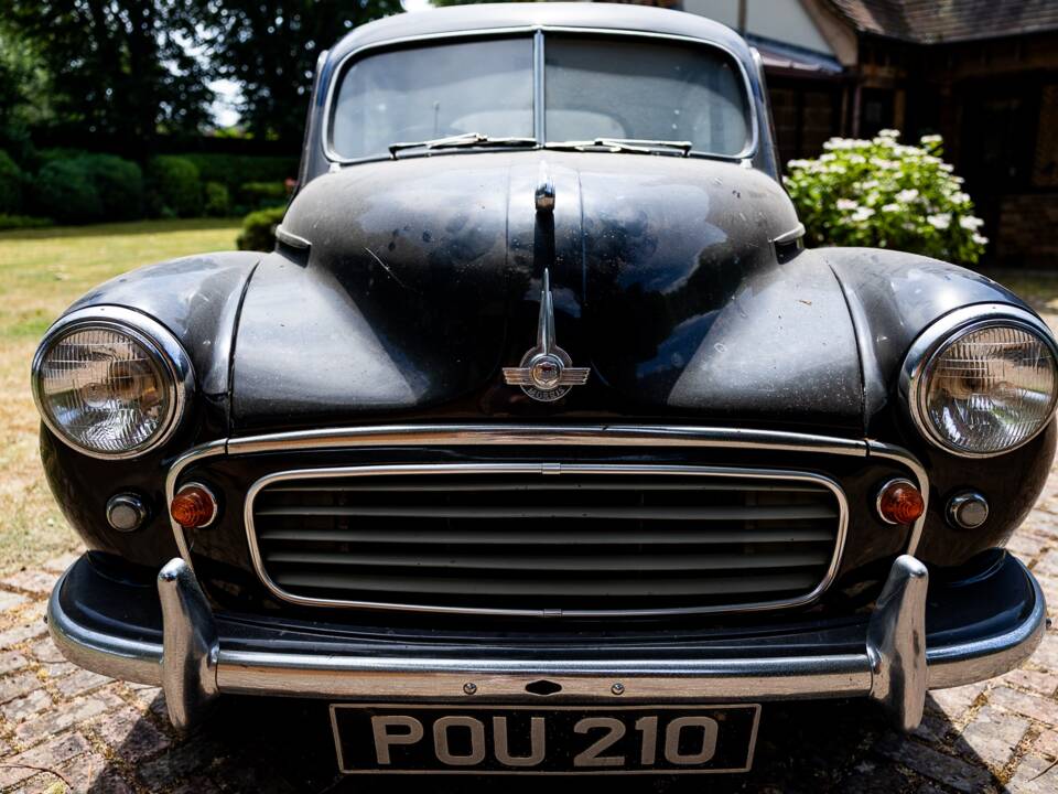Image 23/36 of Morris Minor 1000 (1956)