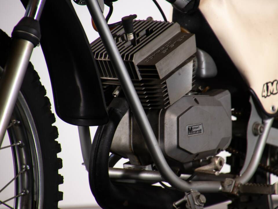 Imagen 11/19 de Intramotor Gloria 50 (1976)