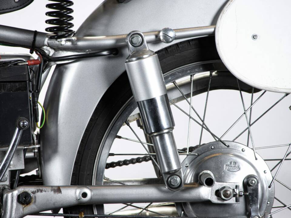 Bild 20/50 von Mondial 160 Sport Lusso (1954)