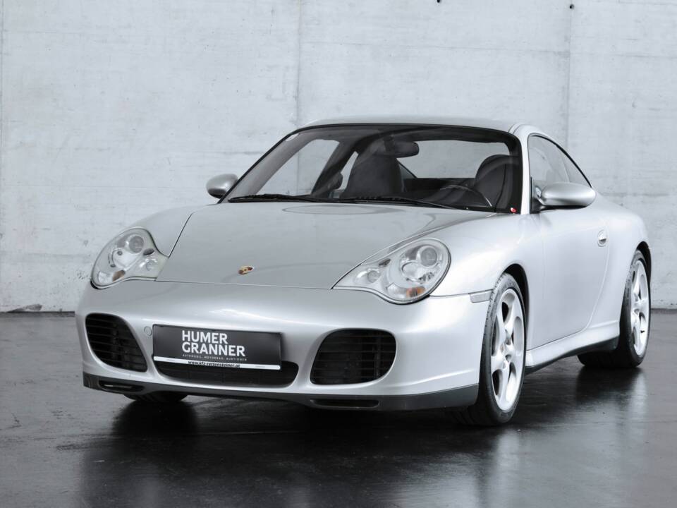 Image 6/50 of Porsche 911 Carrera 4S (2004)