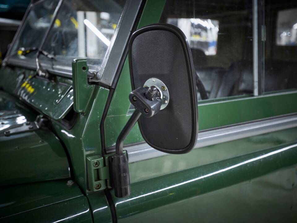 Bild 43/87 von Land Rover 88 (1972)