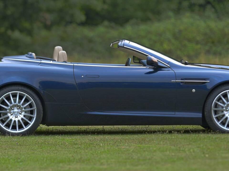 Image 10/50 of Aston Martin DB 9 Volante (2006)