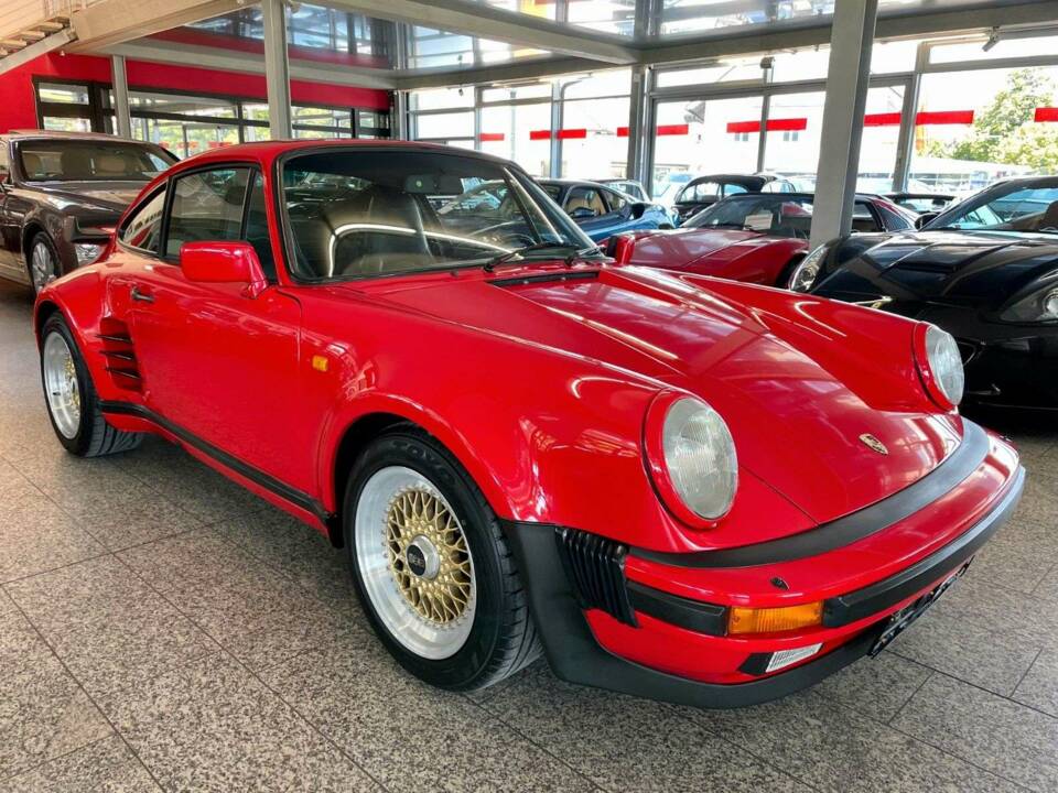 Image 2/20 of Porsche 911 Turbo 3.3 (1986)