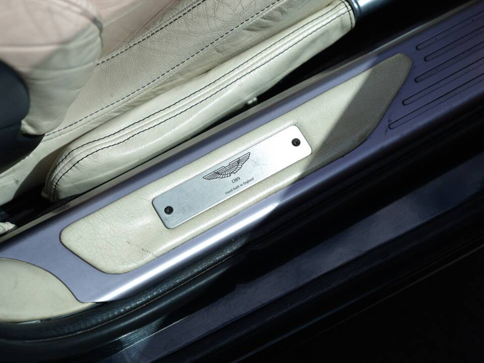 Bild 16/31 von Aston Martin DB 9 Volante (2006)