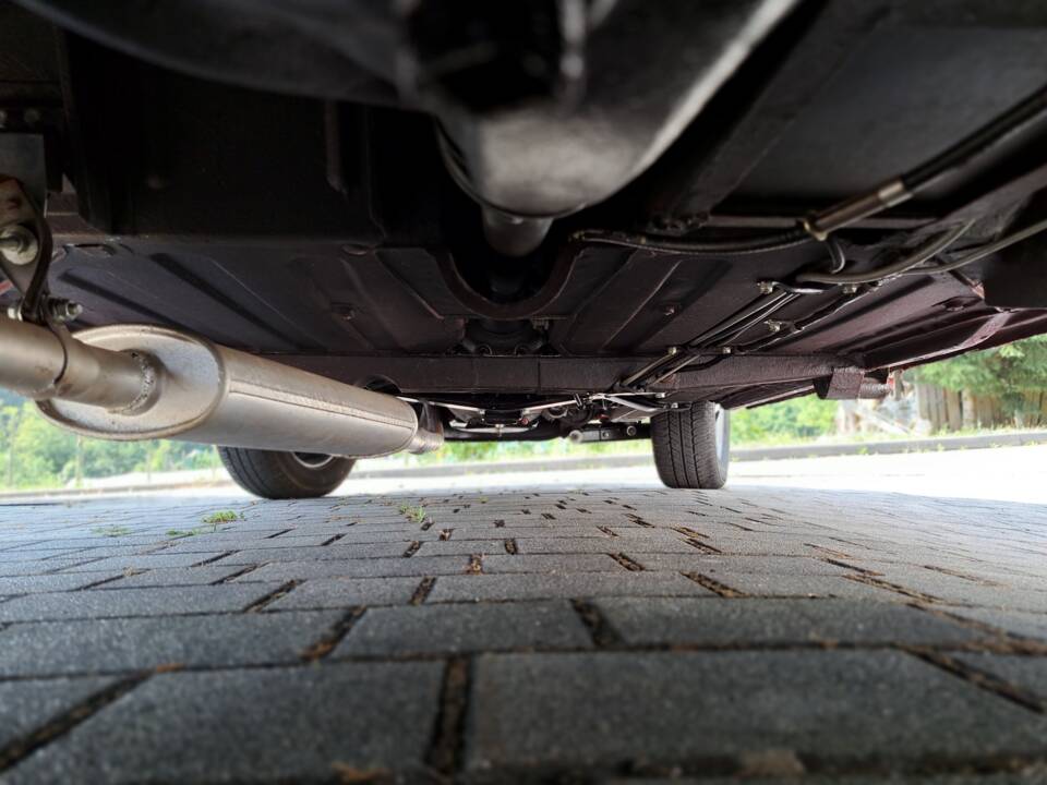 Suspension and underneath