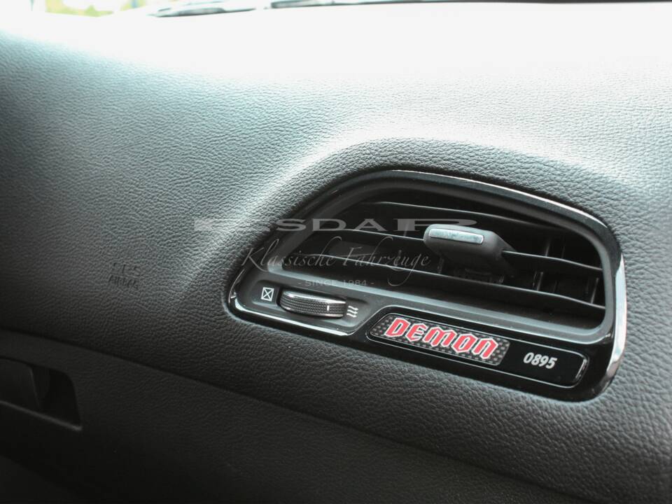 Image 23/40 of Dodge Challenger SRT Demon (2018)