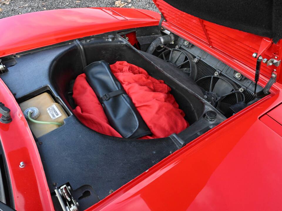 Imagen 27/28 de Ferrari 328 GTB (1989)