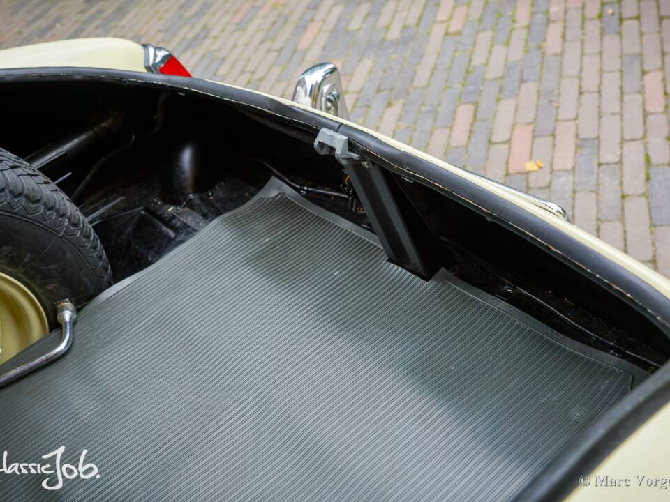 Image 59/61 of Mercedes-Benz 190 SL (1959)