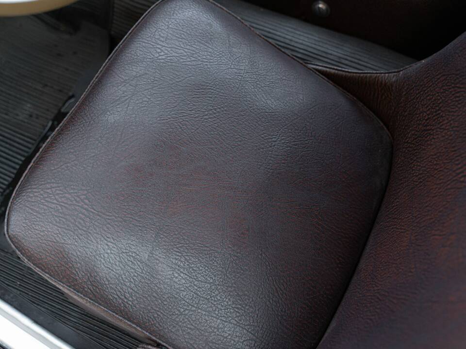 Bild 32/43 von FIAT 500 C Furgonato (1950)