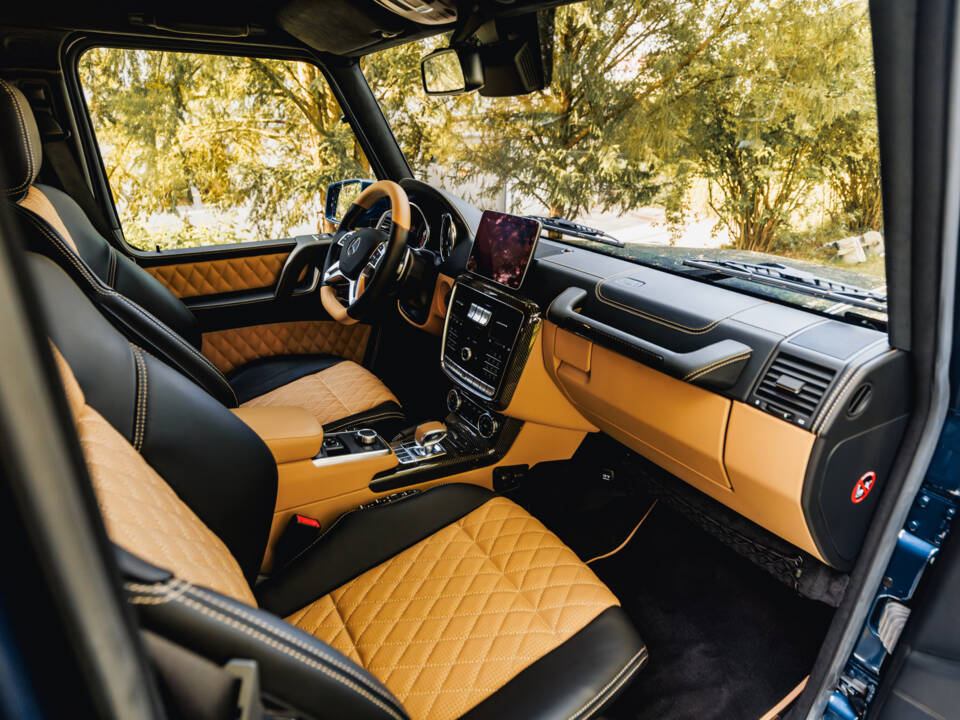 Immagine 73/99 di Mercedes-Benz Maybach G 650 Landaulet (2018)