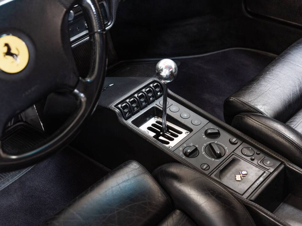 Afbeelding 14/40 van Ferrari F 355 Berlinetta (1996)