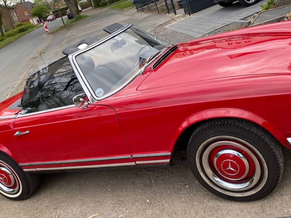Bild 6/20 von Mercedes-Benz 230 SL (1965)