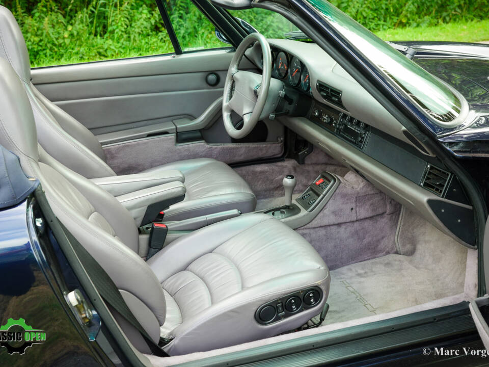 Image 14/60 de Porsche 911 Carrera (1994)
