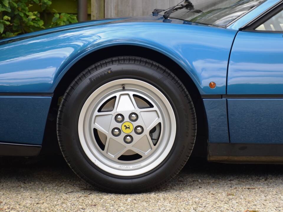 Image 31/47 of Ferrari 328 GTS (1989)