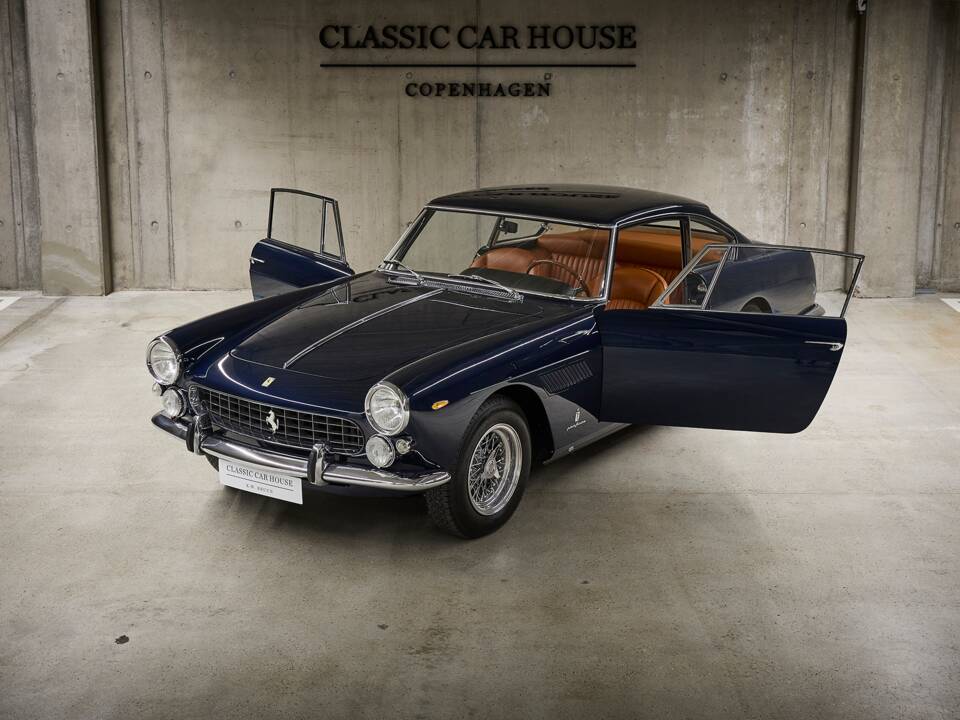 Imagen 16/90 de Ferrari 250 GT 2+2 (1963)